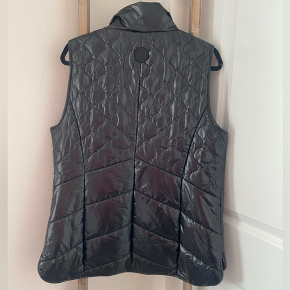 NWOT - T by Talbots - HIGH SHINE HIGH-LOW HEM QUILTED PUFFER VEST - Size Large - Picture 3 of 10